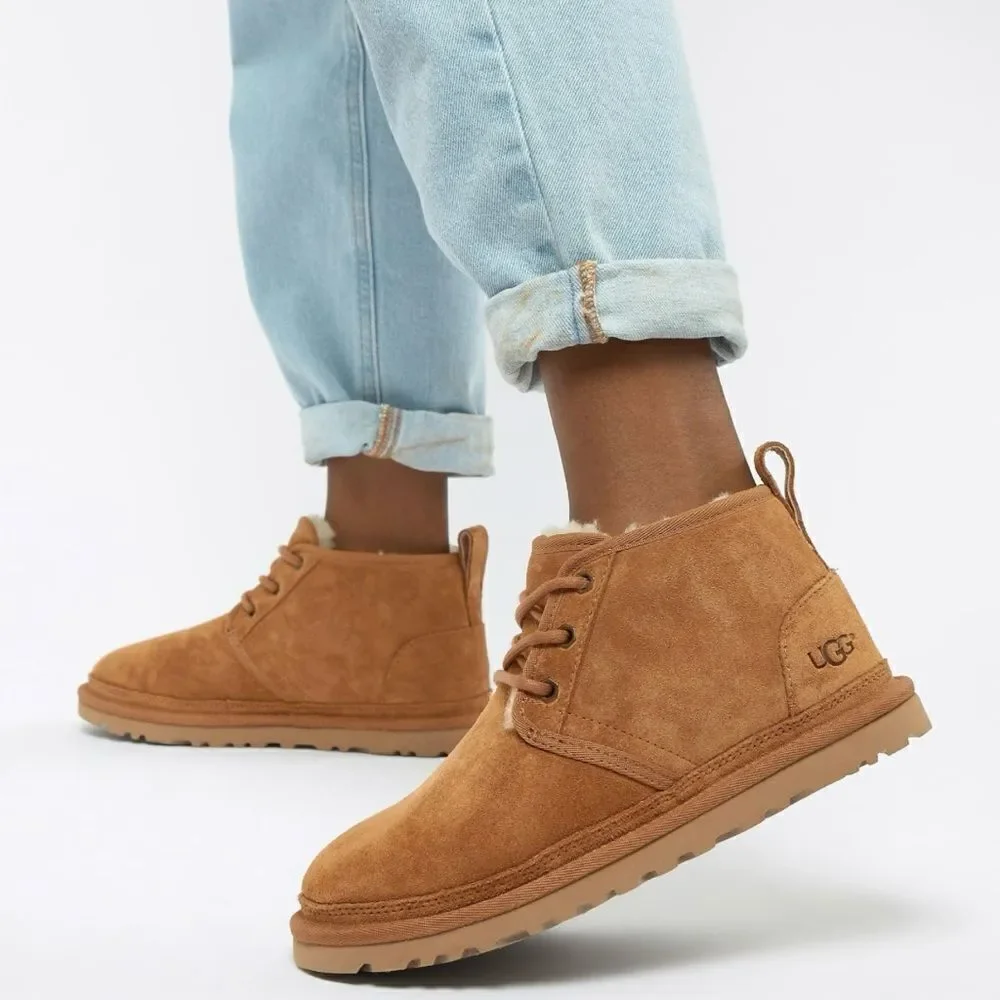 Like new UGG Neumel Chestnut Lace up ankle boots.